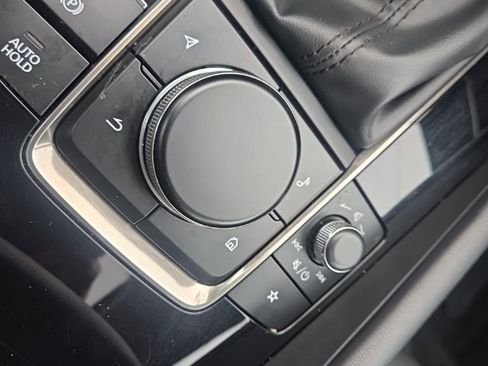 Used 2023 MAZDA MAZDA3 s image 32