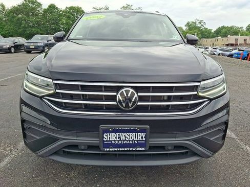 Used 2023 Volkswagen Tiguan SE w/ Panoramic Sunroof Package AWD/4WD image 2