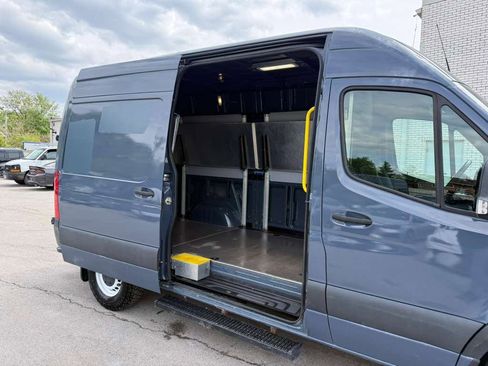 Used 2019 Mercedes-Benz Sprinter 144 image 36