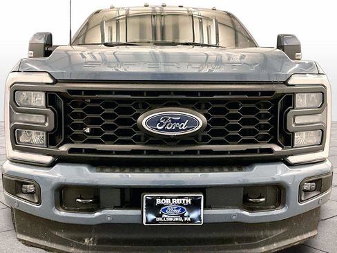 Used 2023 Ford F250 Lariat w/ Lariat Ultimate Package image 3