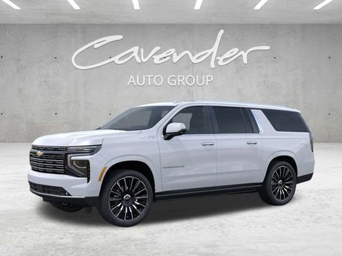 New 2026 Chevrolet Suburban High Country image 2