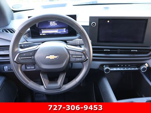 Used 2024 Chevrolet Silverado EV W/T image 17