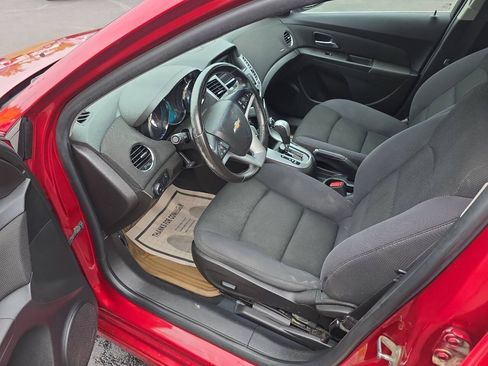 Used 2014 Chevrolet Cruze LT w/ RS Package FWD image 10