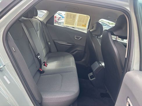 Used 2025 Kia K4 FWD image 24