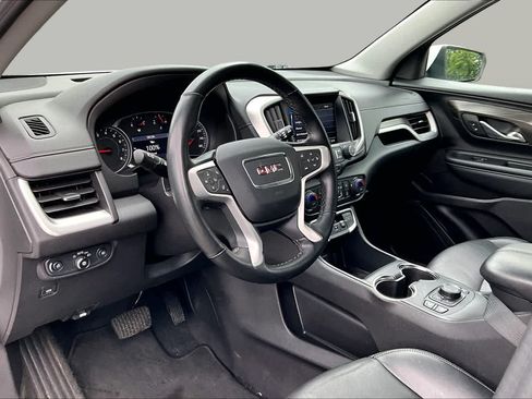 Used 2024 GMC Terrain SLT AWD/4WD image 17
