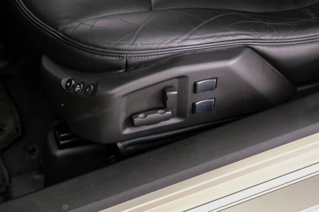 Used 2006 Cadillac XLR RWD image 42