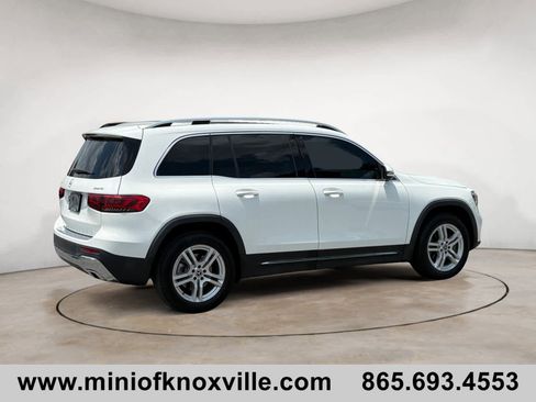 Used 2023 Mercedes-Benz GLB 250 4MATIC image 3