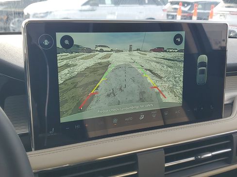 New 2026 Lincoln Corsair Premiere image 19