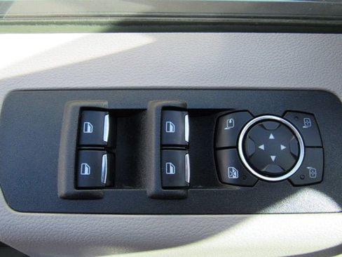 Used 2019 Ford F150 Limited w/ Trailer Tow Package AWD/4WD image 9