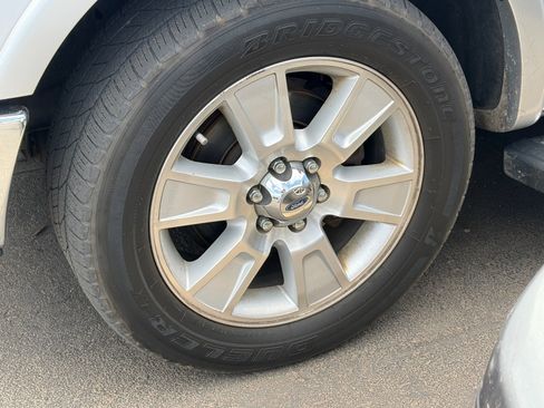 Used 2013 Ford F150 Lariat w/ Luxury Equipment Group image 6