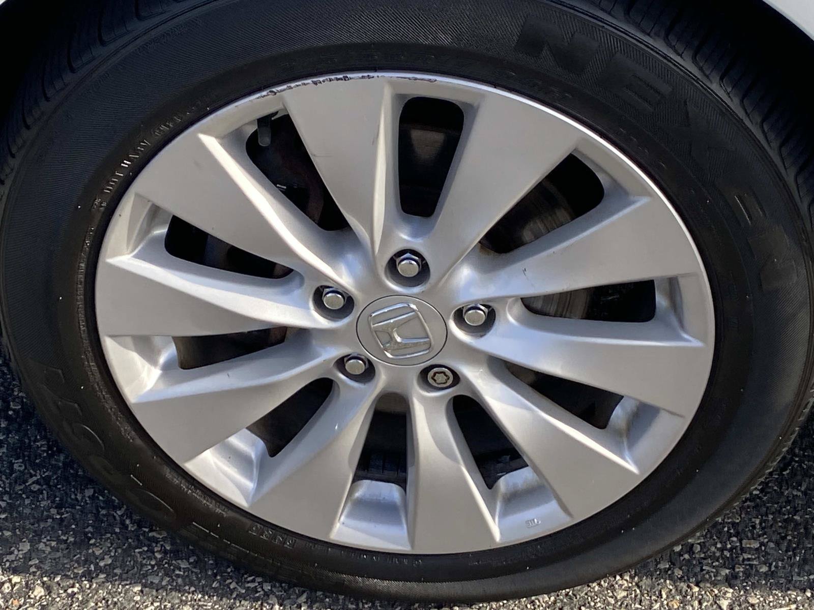 Used 2015 Honda Accord EX-L image 26