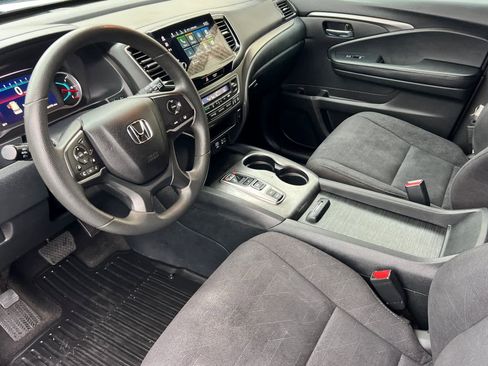 Used 2022 Honda Pilot Sport image 11