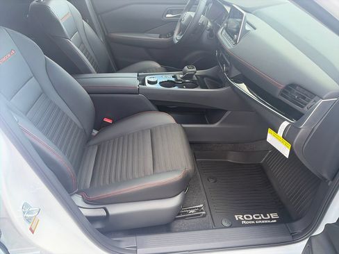 New 2026 Nissan Rogue SV AWD/4WD image 35