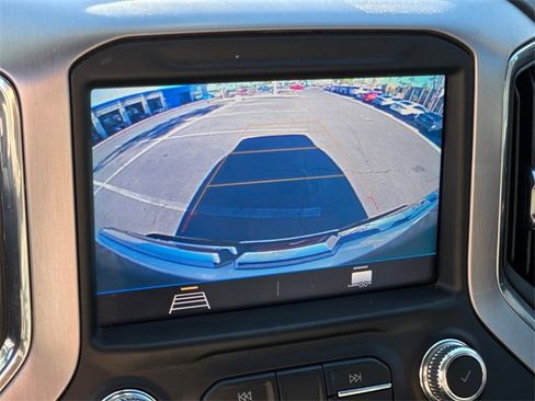 Used 2022 GMC Sierra 3500 SLE w/ SLE Value Package image 30