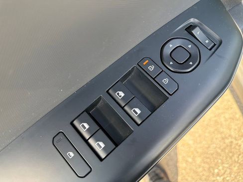 Used 2025 Kia K4 LXS image 14