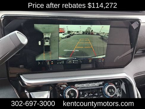 New 2026 GMC Sierra 2500 Denali w/ Denali Reserve Package AWD/4WD image 18