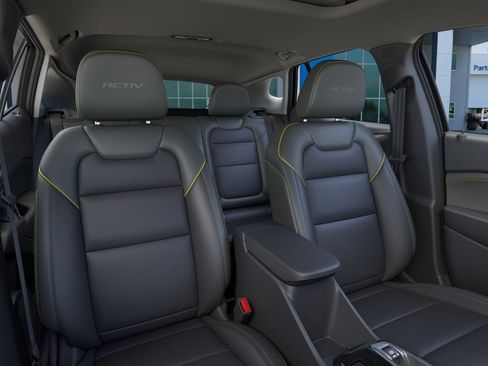 New 2026 Chevrolet Trax ACTIV w/ Sunroof Package FWD image 29