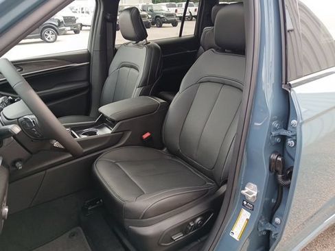 New 2026 Jeep Grand Cherokee L Limited AWD/4WD image 37