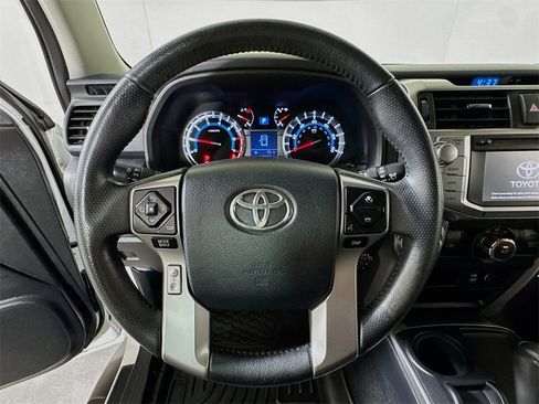 Used 2018 Toyota 4Runner SR5 image 9