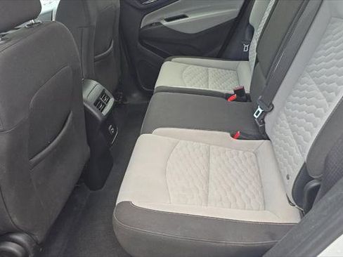 Used 2019 Chevrolet Equinox LS AWD/4WD image 12