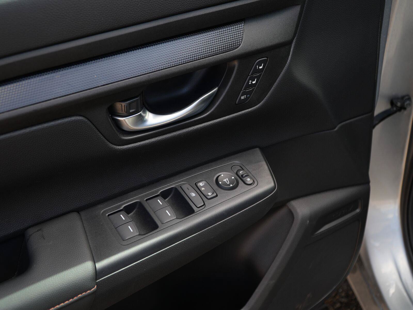 Used 2025 Honda CR-V Sport-L image 6