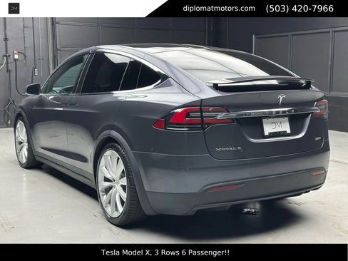Used 2017 Tesla Model X 100D image 4