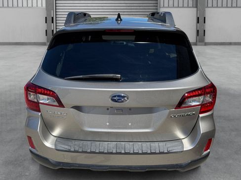 Used 2016 Subaru Outback 2.5i Limited AWD/4WD image 38