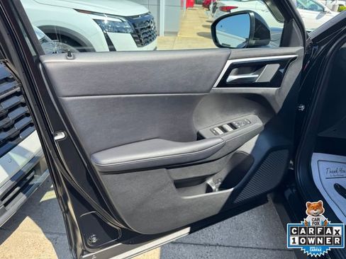 Used 2024 Mitsubishi Outlander SE image 18