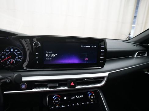 Used 2024 Kia K5 GT-Line w/ GT-Line Premium Package image 6