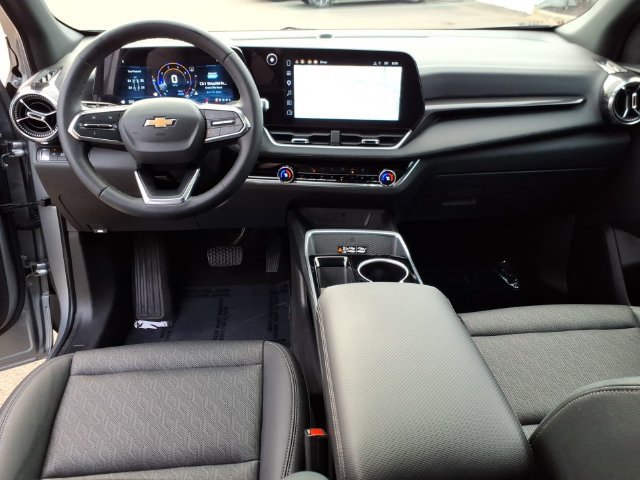 Used 2025 Chevrolet Equinox LT w/ Convenience Package II FWD image 12