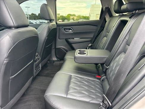 Used 2026 Nissan Rogue Platinum w/ Platinum Premium Package AWD/4WD image 14