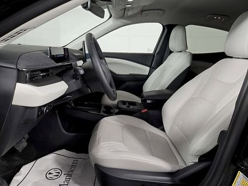 Used 2025 Ford Mustang Mach-E Premium image 13