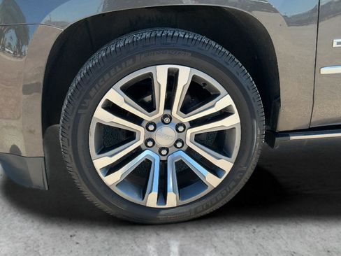 Used 2019 GMC Yukon XL Denali w/ Denali Ultimate Package RWD image 26