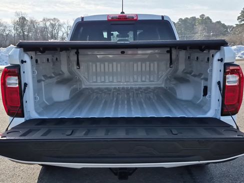 Used 2026 GMC Canyon AT4 w/ Technology Plus Package image 21