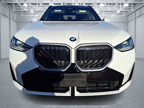 Certified 2025 BMW X3 xDrive30i image 2