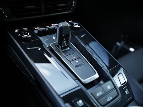 Certified 2025 Porsche 911 Carrera GTS image 41