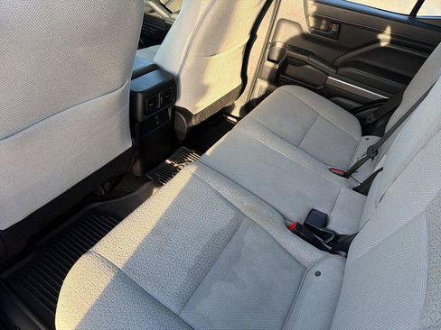 Certified 2025 Toyota 4Runner SR5 AWD/4WD image 10