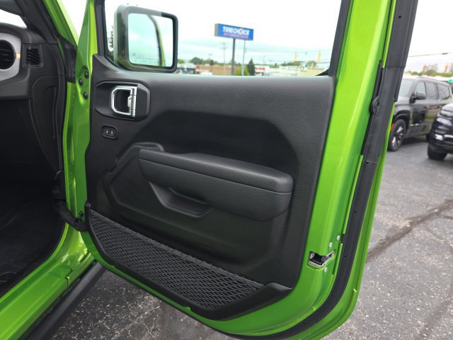 Used 2025 Jeep Wrangler Unlimited Sport AWD/4WD image 31