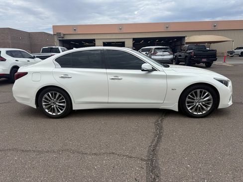 Used 2018 INFINITI Q50 Luxe w/ Cargo Package (L95) RWD image 4