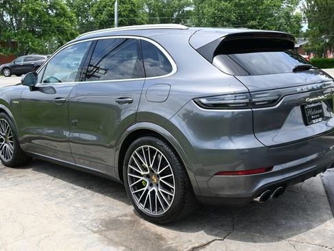 Used 2021 Porsche Cayenne Turbo S AWD/4WD image 7