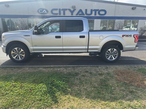 Used 2017 Ford F150 XL w/ Equipment Group 101A Mid image 2