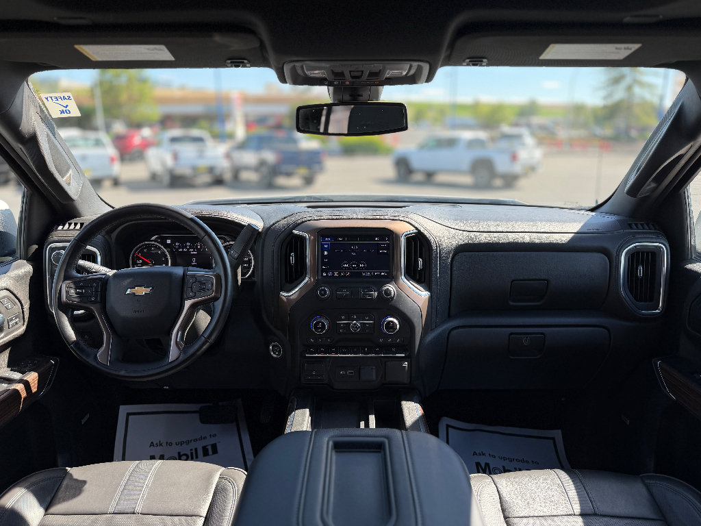 Used 2022 Chevrolet Silverado 1500 High Country w/ Safety Package II AWD/4WD image 5