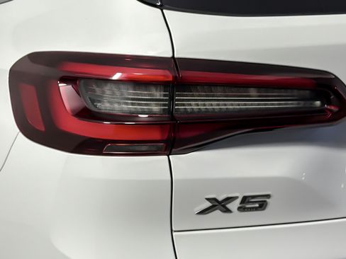 Used 2023 BMW X5 sDrive40i w/ Premium Package RWD image 27