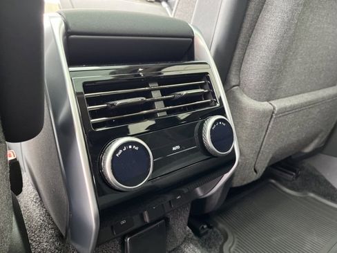 New 2025 Land Rover Range Rover SE image 51