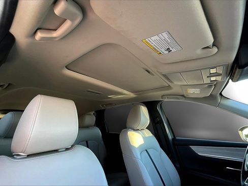 Used 2024 MAZDA CX-90 3.3 Turbo w/ Preferred Package image 19