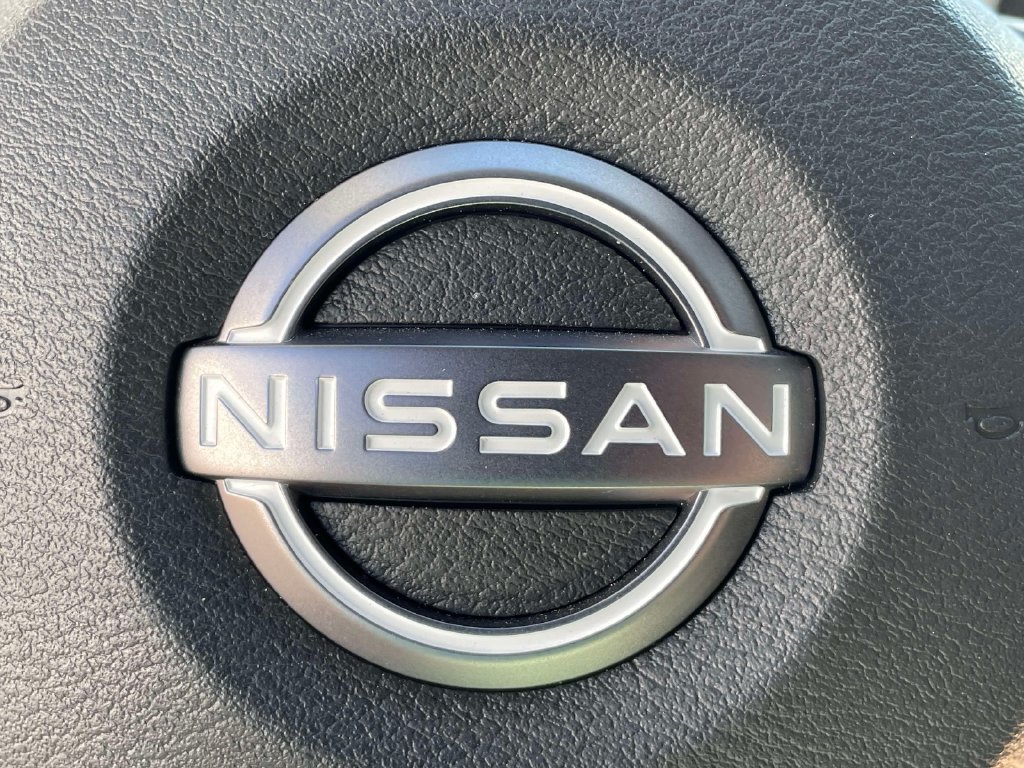 Used 2025 Nissan Sentra SV FWD image 30