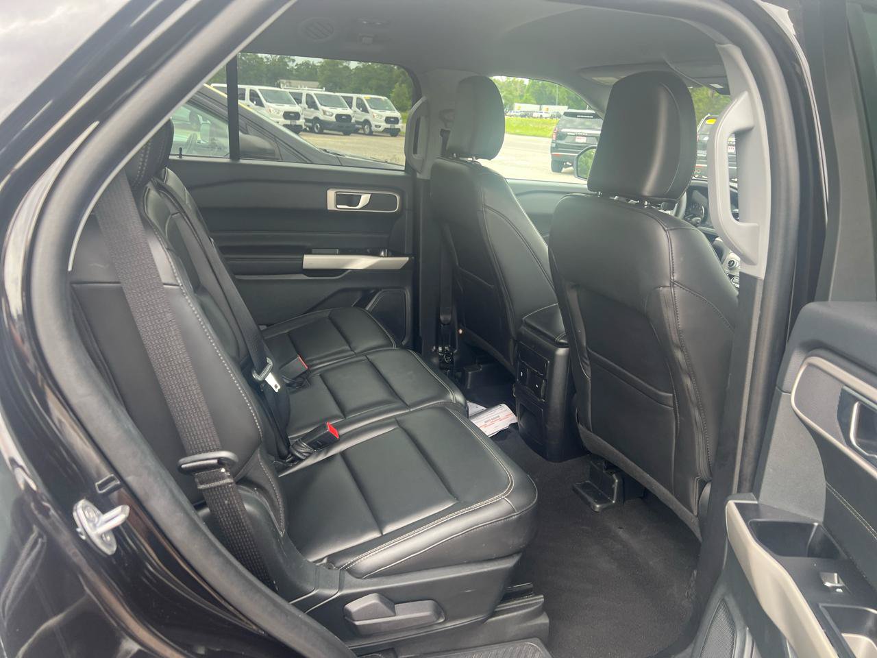 Used 2024 Ford Explorer XLT w/ Equipment Group 202A RWD image 16