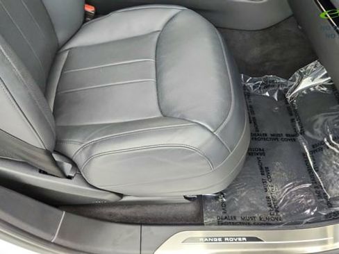 Used 2023 Land Rover Range Rover Sport SE Dynamic image 22