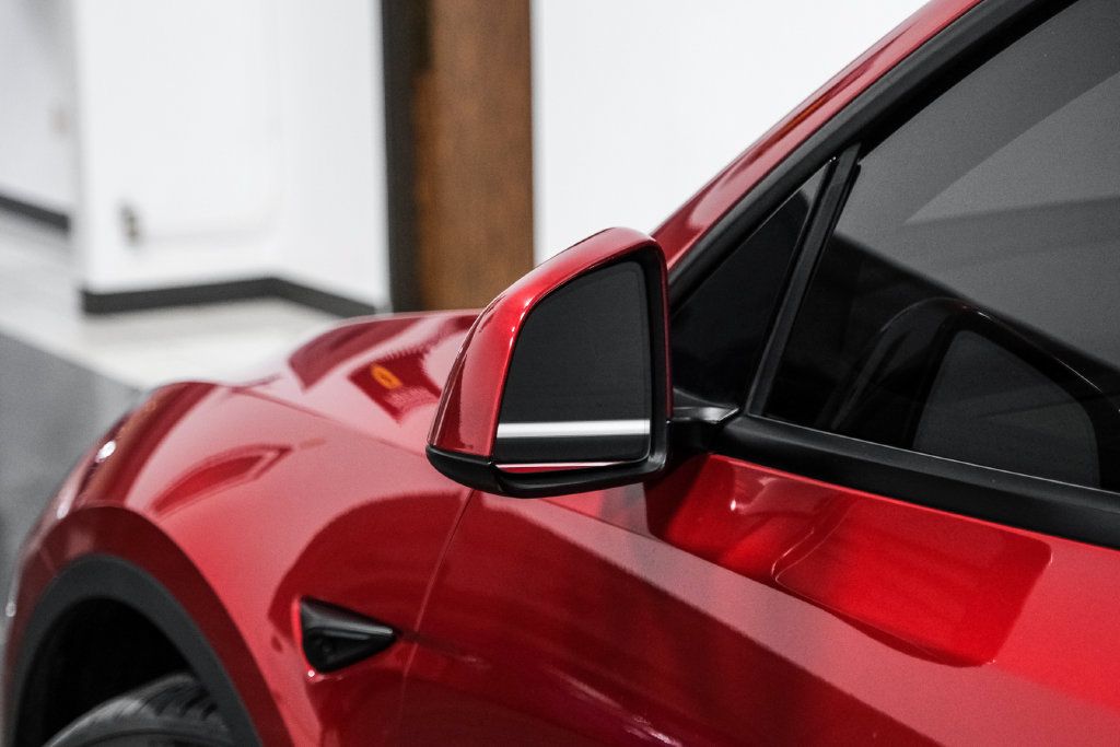 Used 2024 Tesla Model Y Performance AWD/4WD image 40