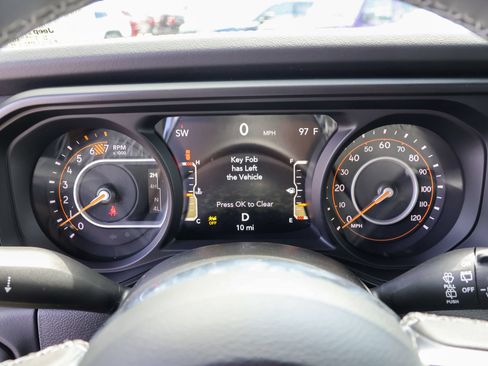 New 2026 Jeep Wrangler Unlimited Sahara AWD/4WD image 25